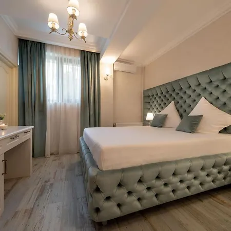 Отель Casa Fiori 3*