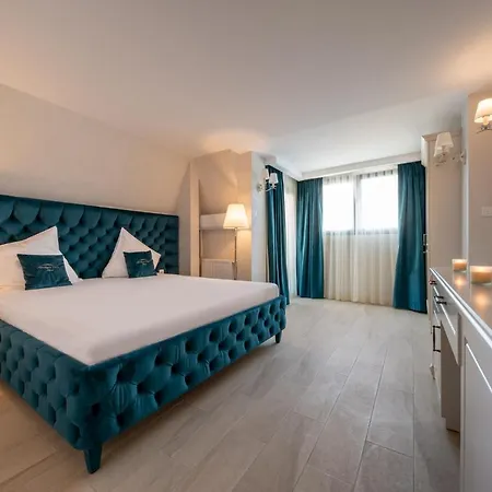 Casa Fiori Отель Бухарест