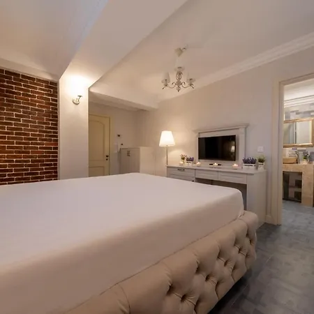Casa Fiori Hotel 3*