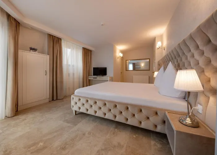 Casa Fiori Hotel 3*